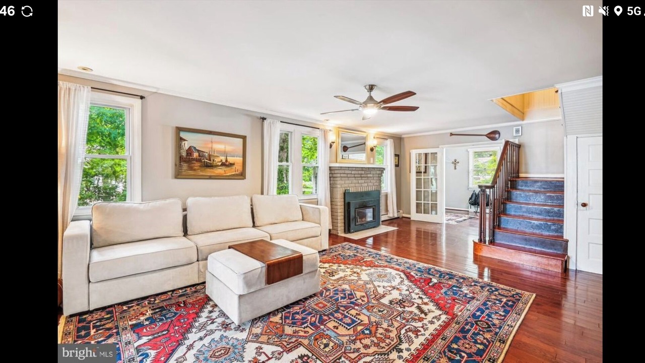 Photo of Livingroom in Edgewater