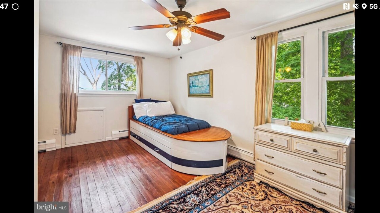 Photo of Bedroom in Edgewater