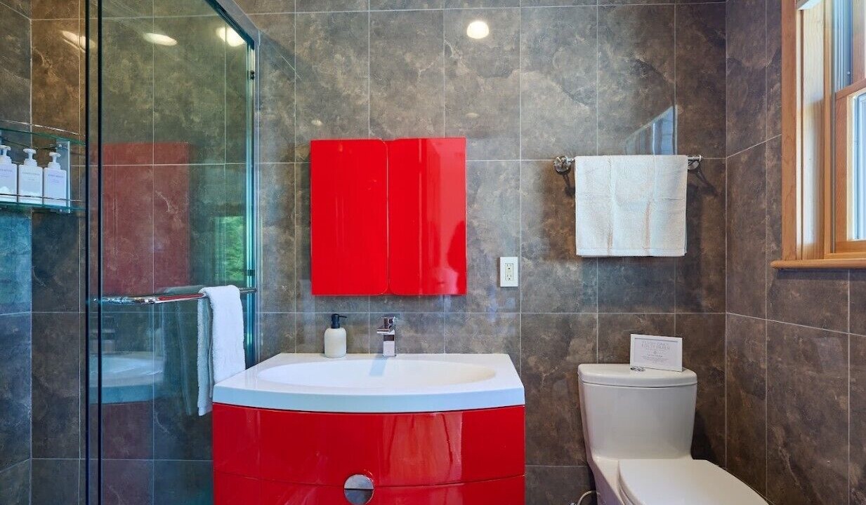 Photo of Bathroom in Town of Highland