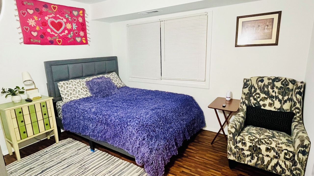 Photo of Bedroom in Aspen Hill