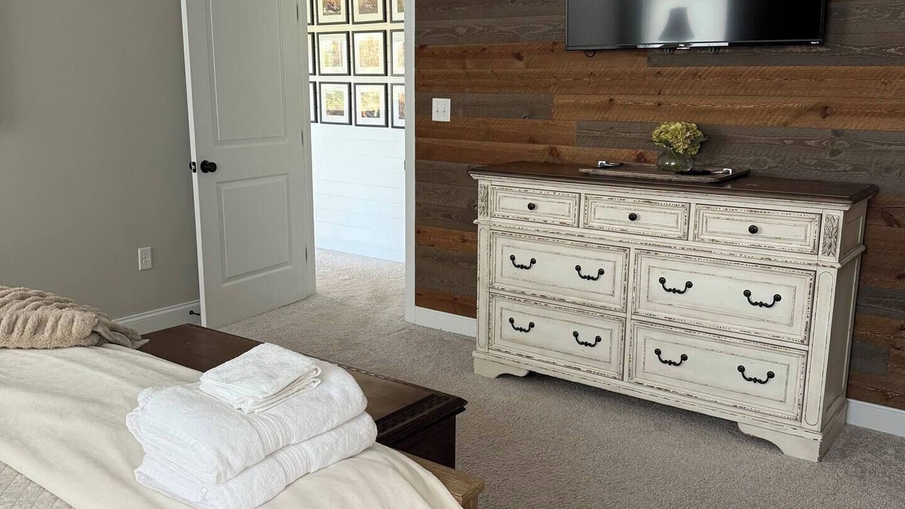 Photo of Bedroom in Boalsburg