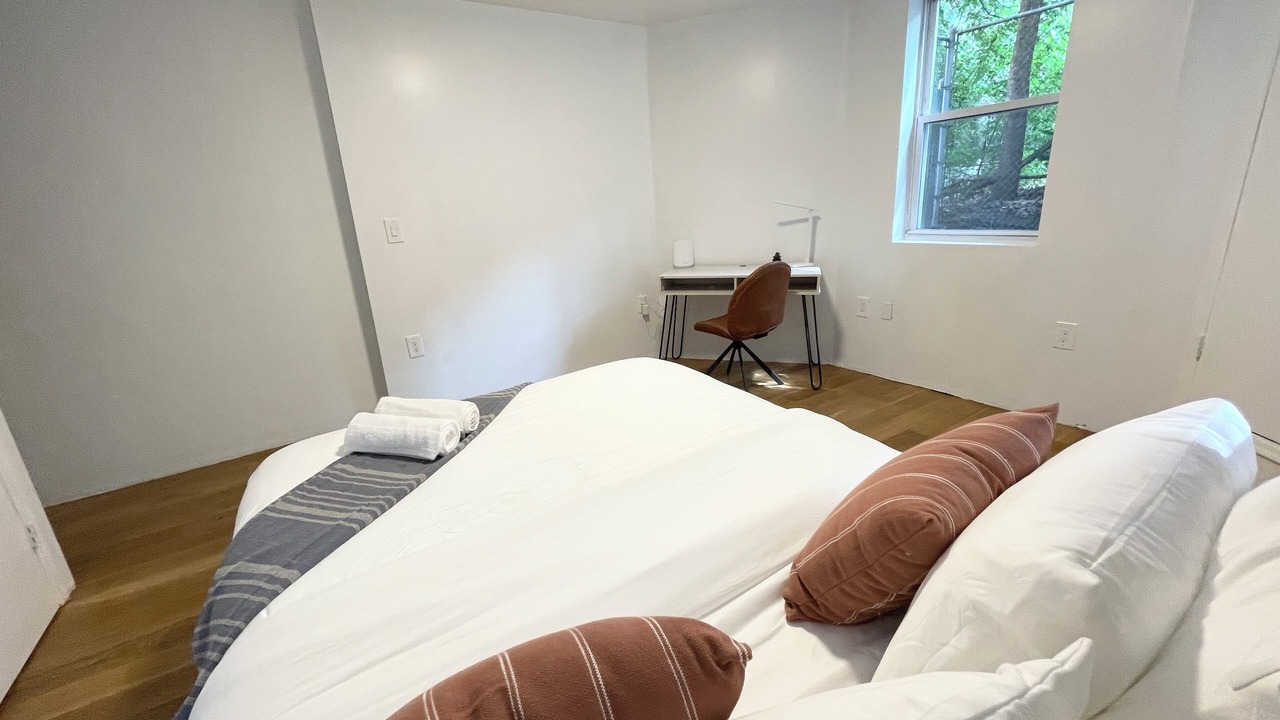 Photo of Bedroom in Harsimus Cove