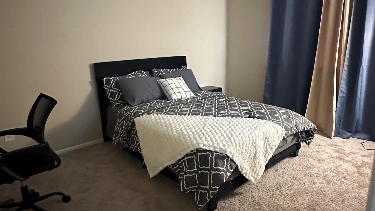 Photo of Bedroom in Overlea