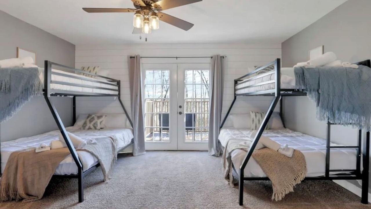 Photo of Bedroom in Sugar Grove