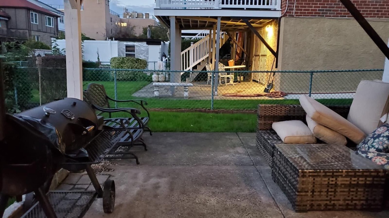 Photo of Patio Balcony in Pelham Gardens