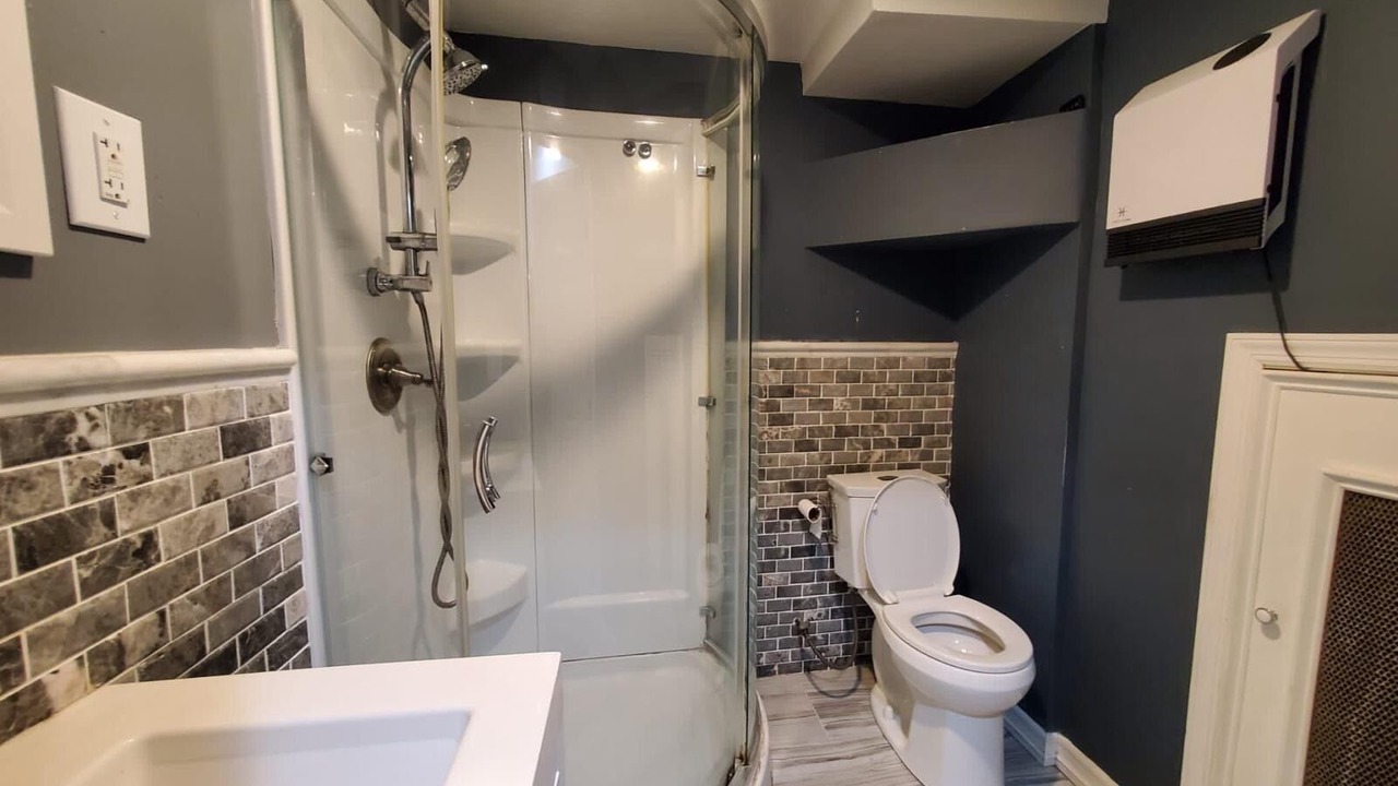 Photo of Bathroom in Pelham Gardens
