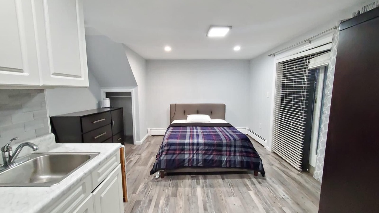 Photo of Bedroom in Pelham Gardens
