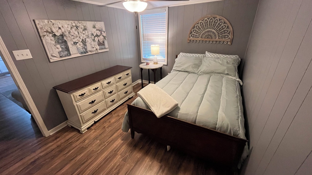 Photo of Bedroom in Mason