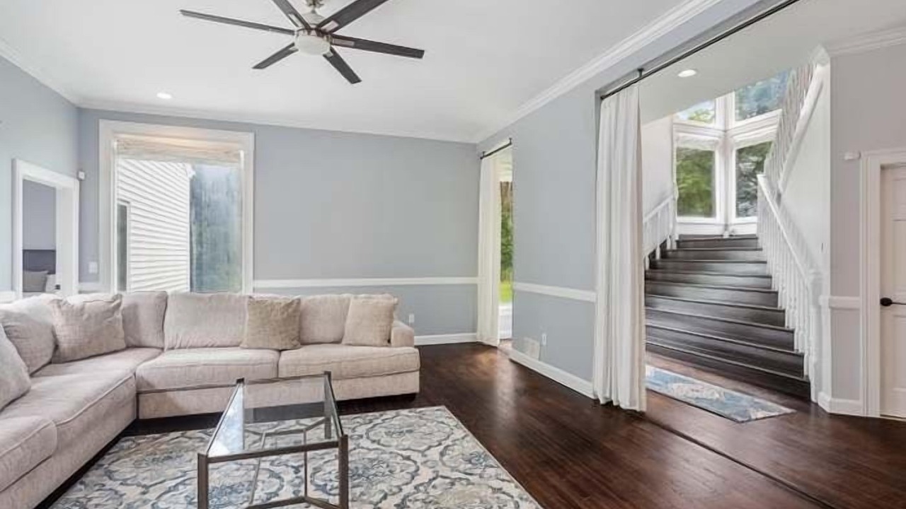 Photo of Livingroom in Norwalk