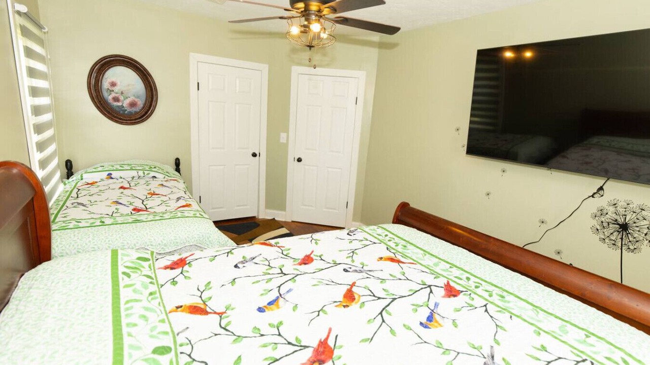 Photo of Bedroom in Port Clinton