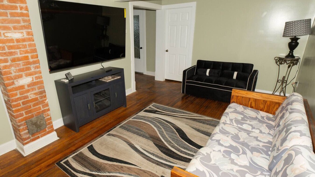 Photo of Livingroom in Port Clinton
