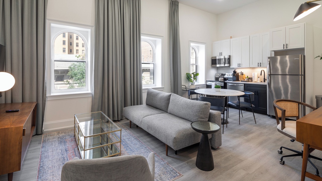 Photo of Livingroom in Rittenhouse Row