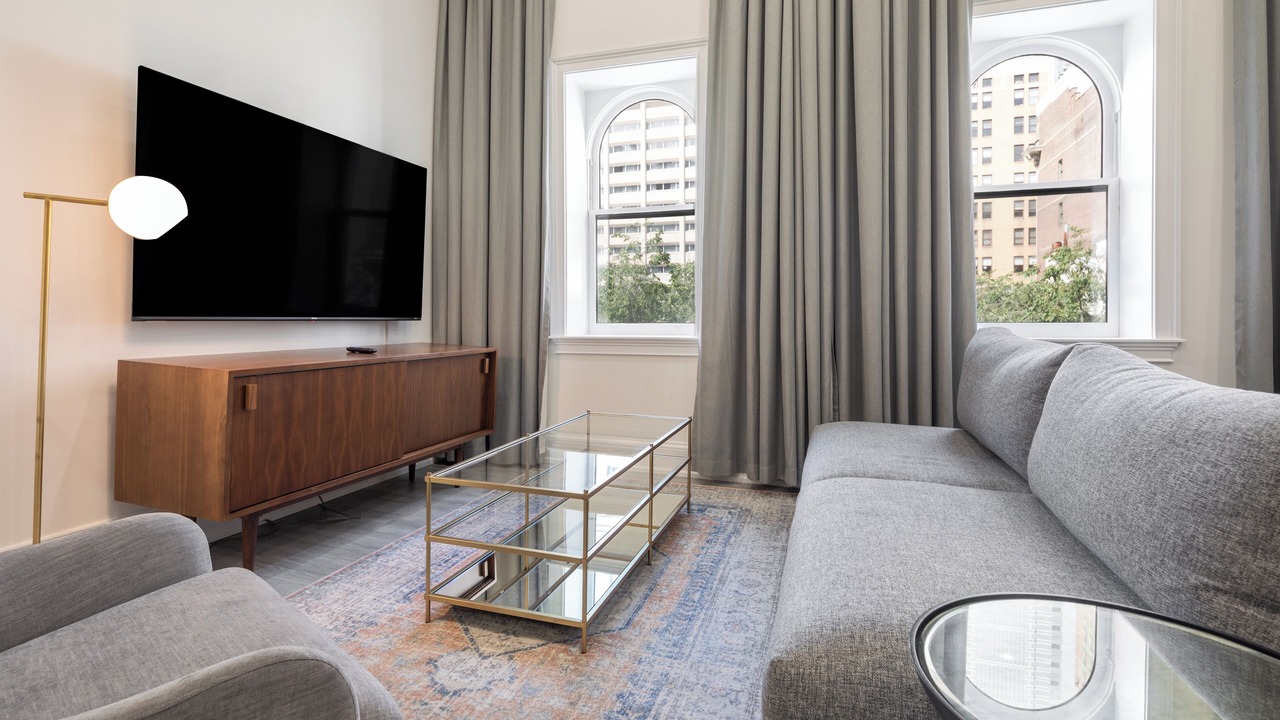 Photo of Livingroom in Rittenhouse Row