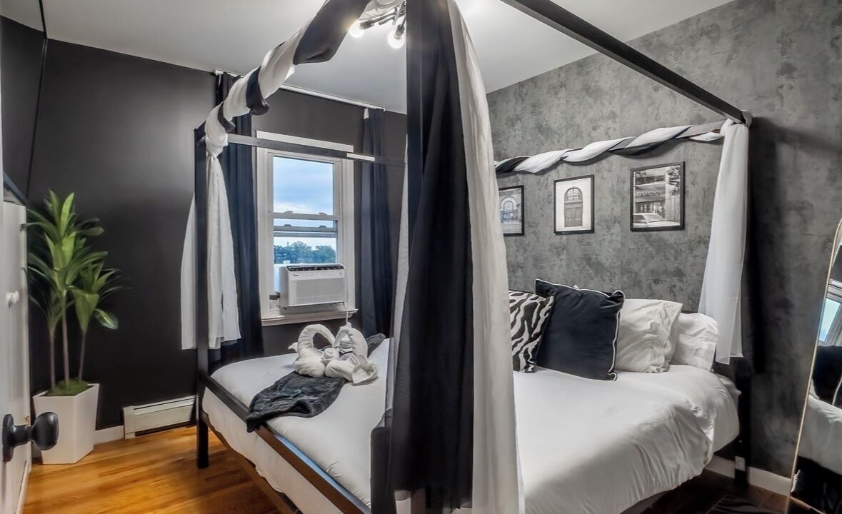 Photo of Bedroom in Kearny