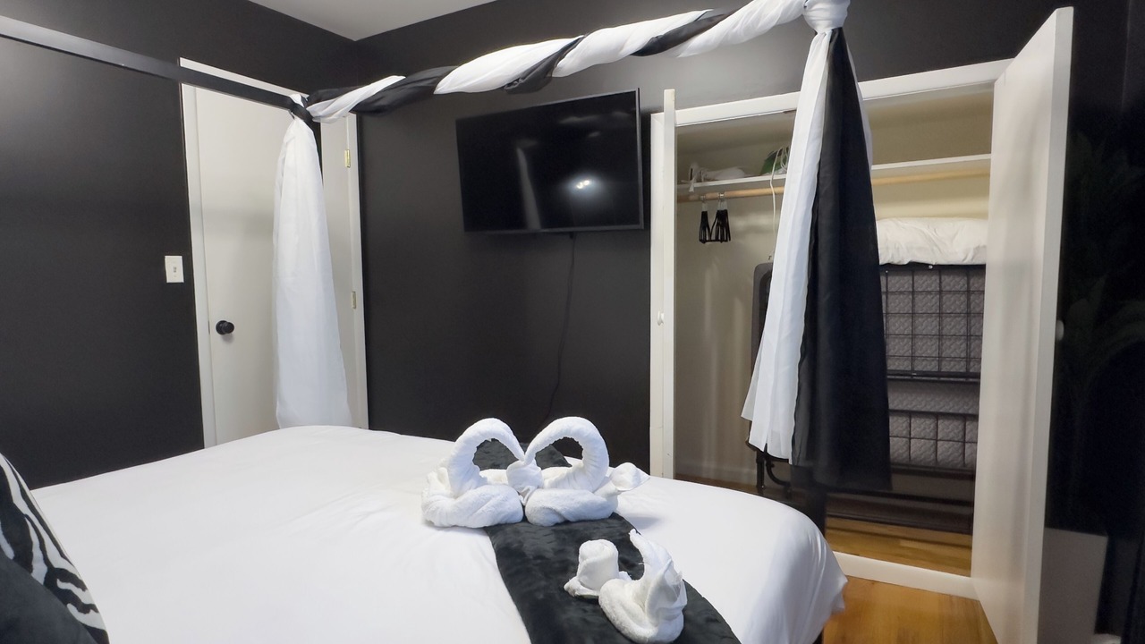 Photo of Bedroom in Kearny