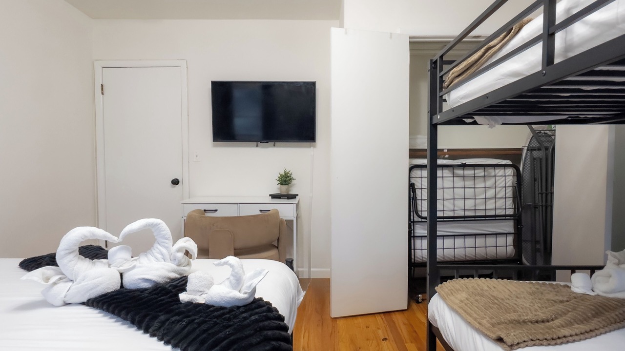 Photo of Bedroom in Kearny