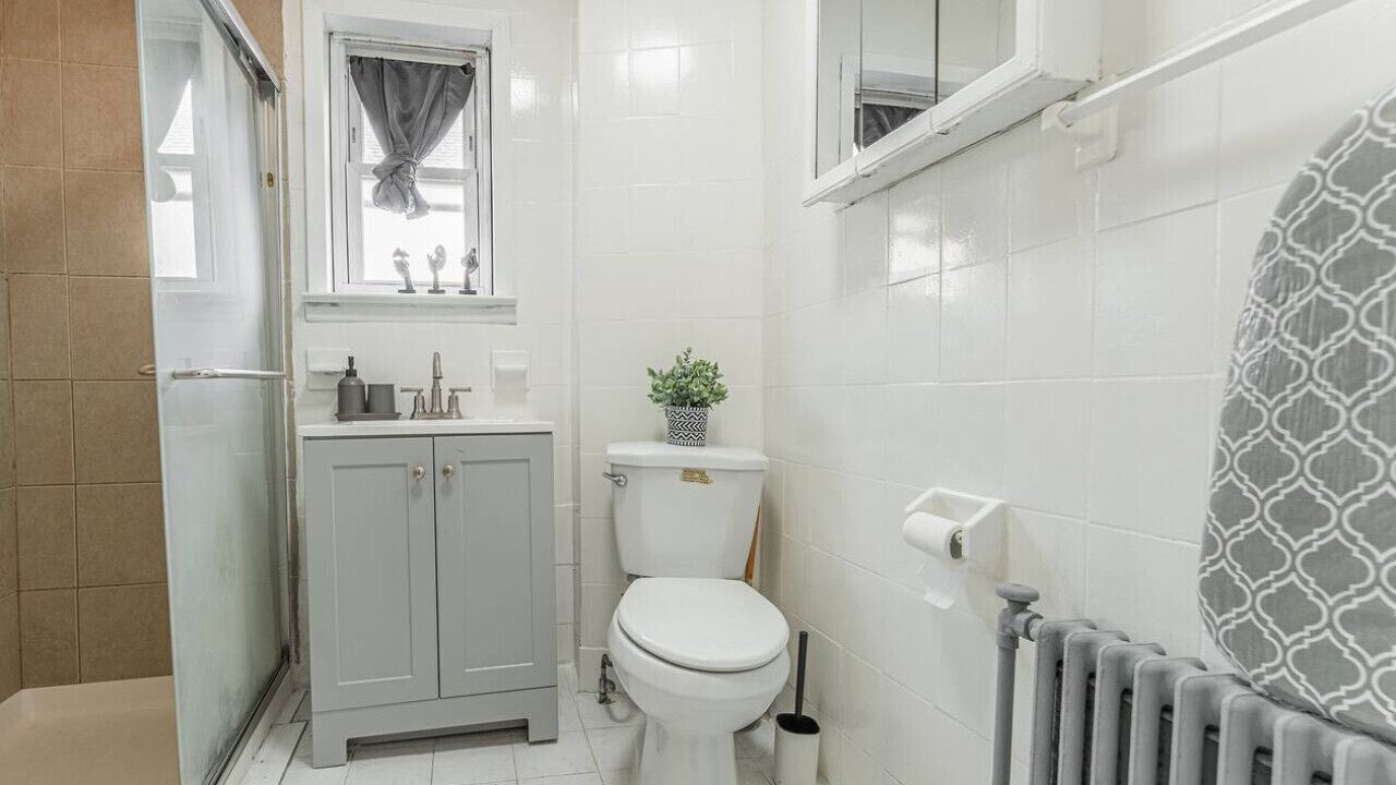 Photo of Bathroom in Constable Hook