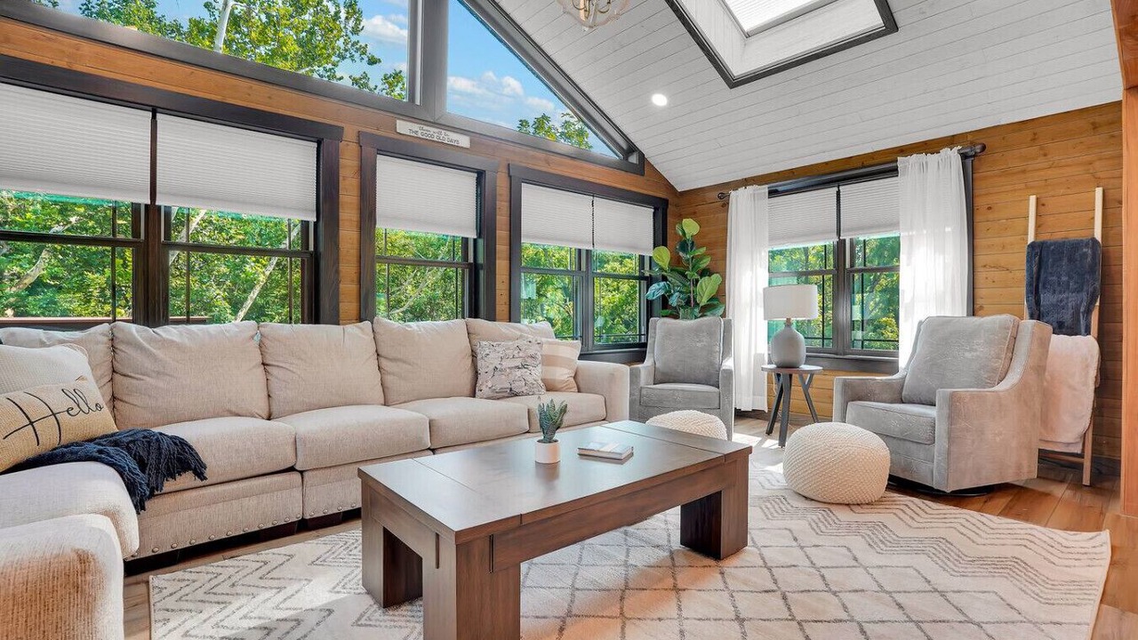 Photo of Livingroom in Loyalton