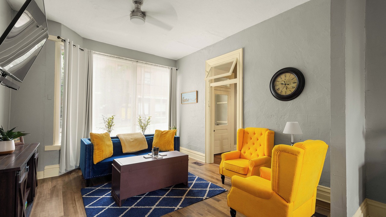 Photo of Livingroom in Perry North