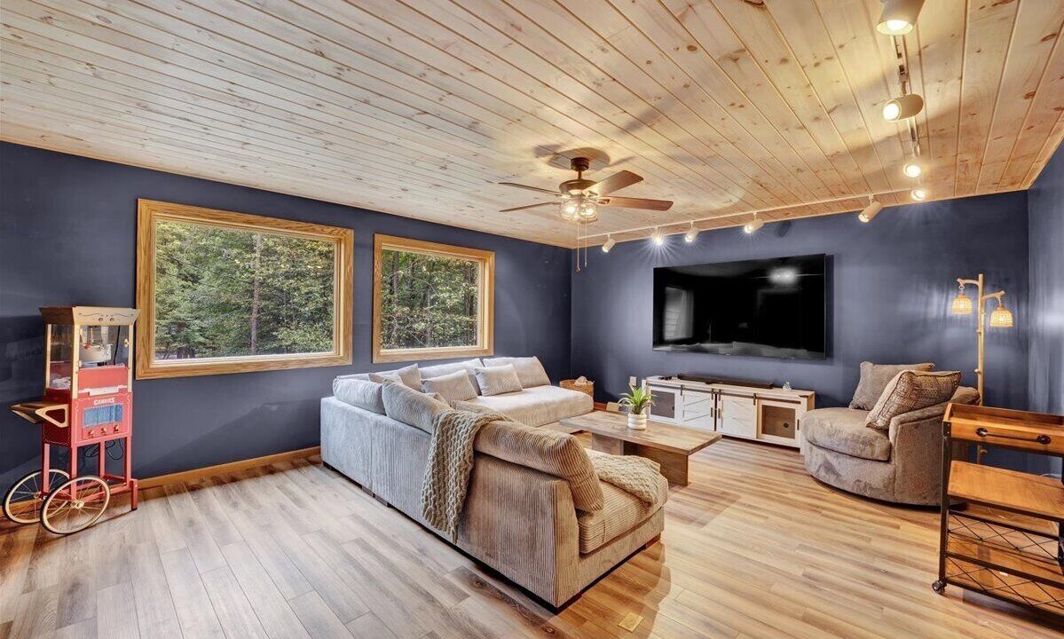 Photo of Livingroom in Gouldsboro