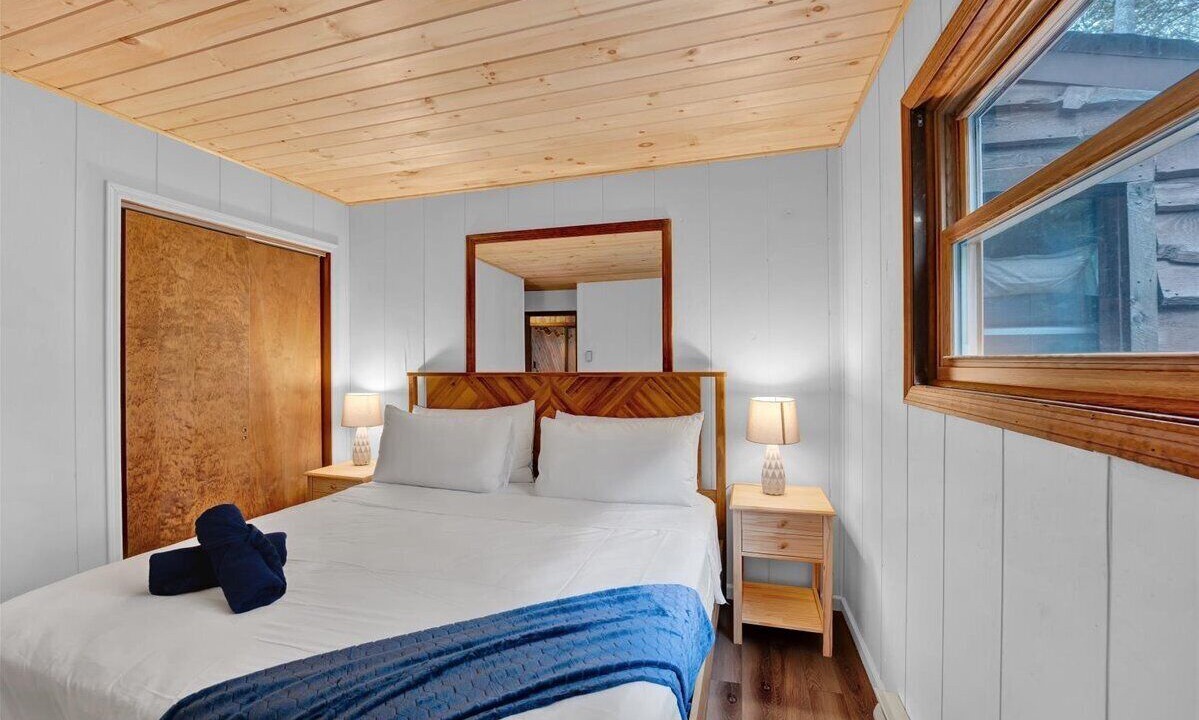 Photo of Bedroom in Gouldsboro