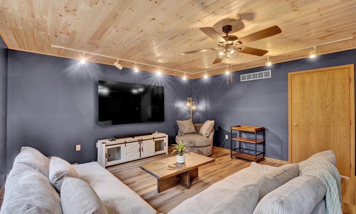 Photo of Livingroom in Gouldsboro