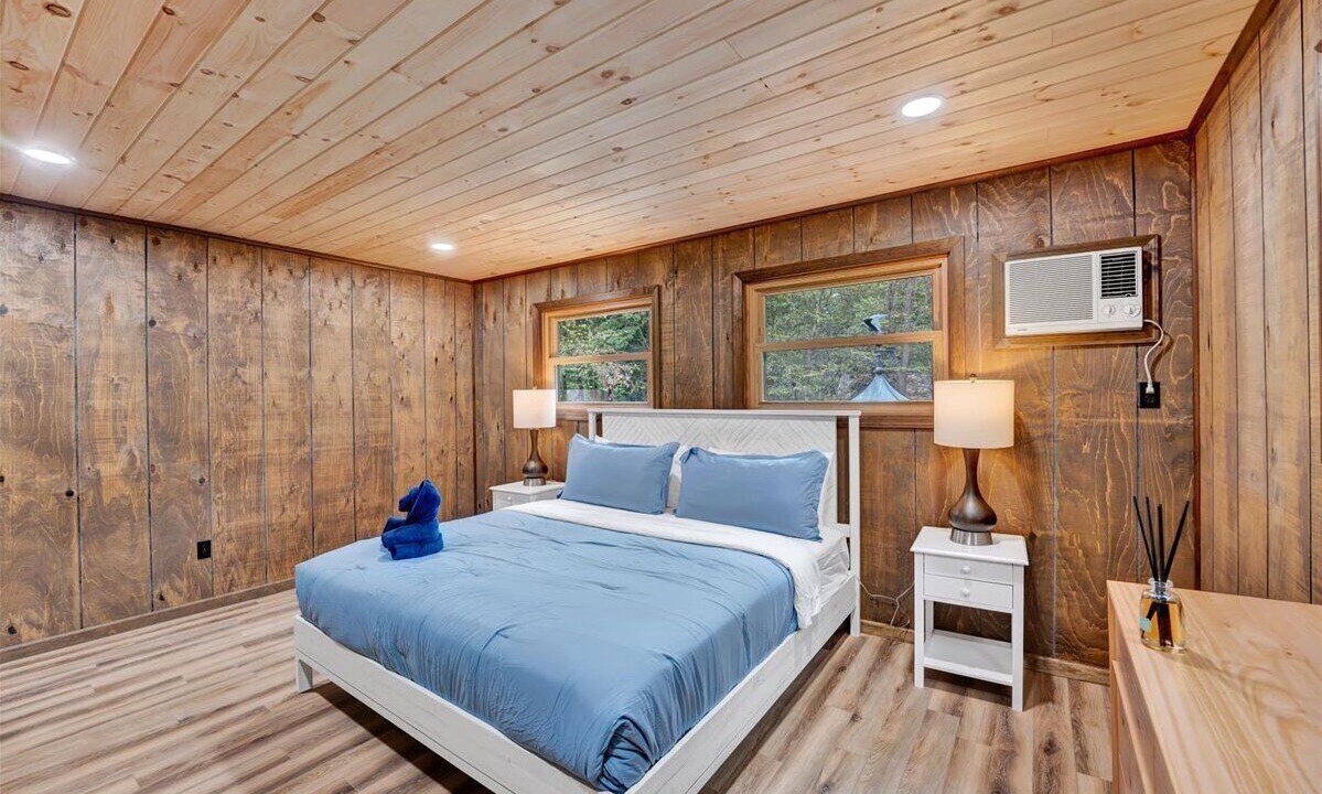 Photo of Bedroom in Gouldsboro