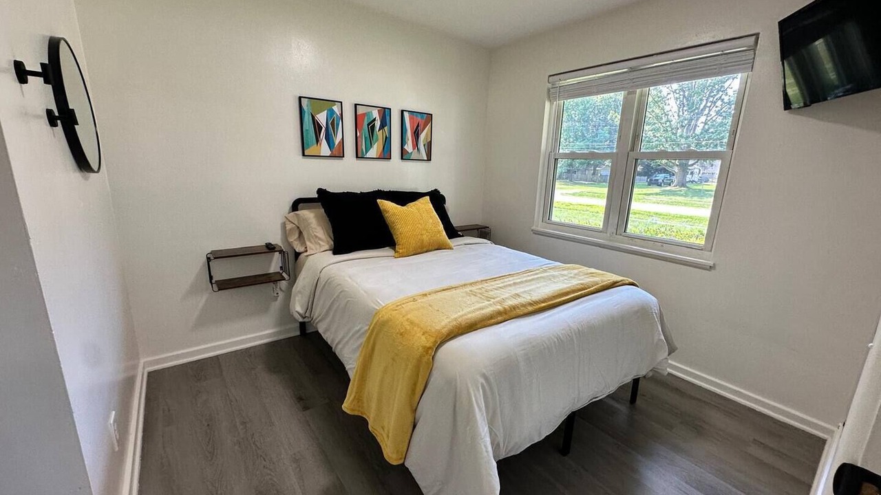 Photo of Bedroom in Berea