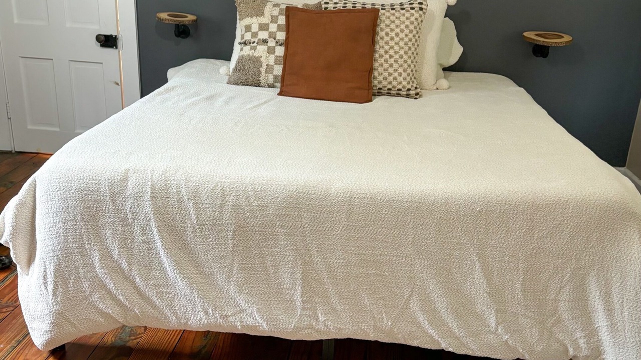 Photo of Bedroom in Singers Glen