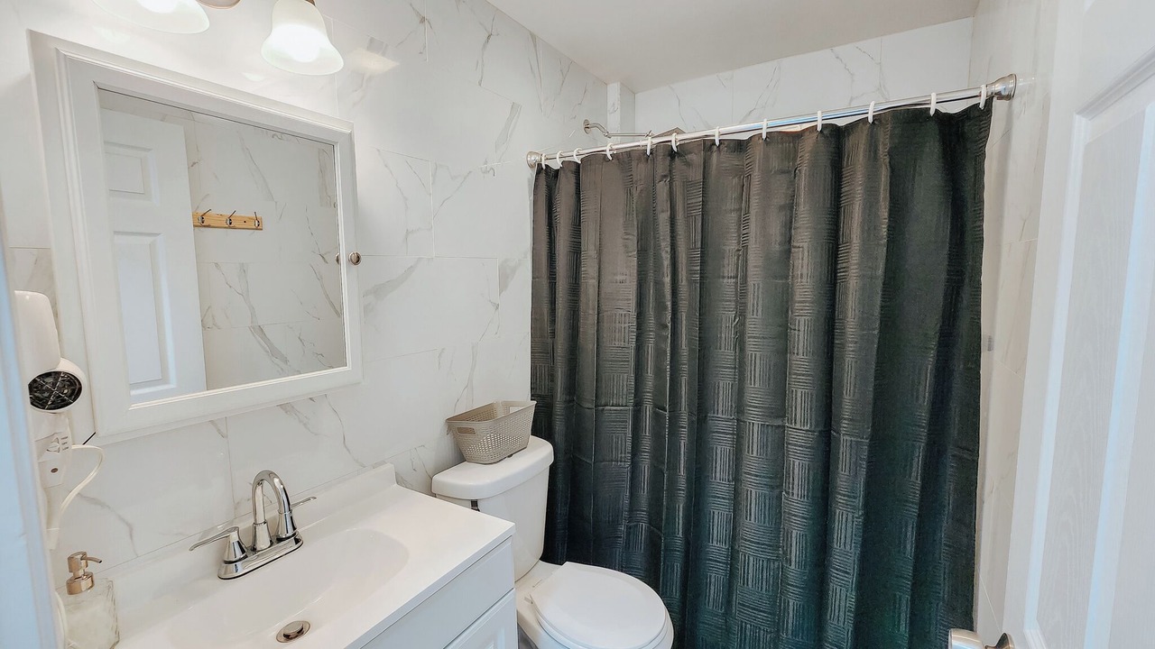 Photo of Bathroom in Poplar