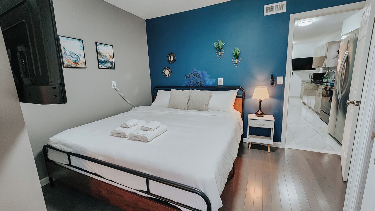 Photo of Bedroom in Poplar