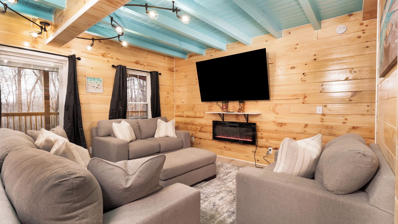 Photo of Livingroom in Creola