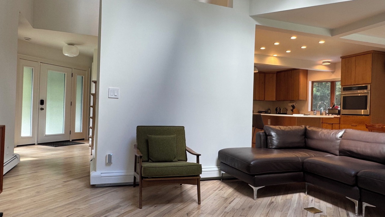 Photo of Livingroom in Jeffersonville
