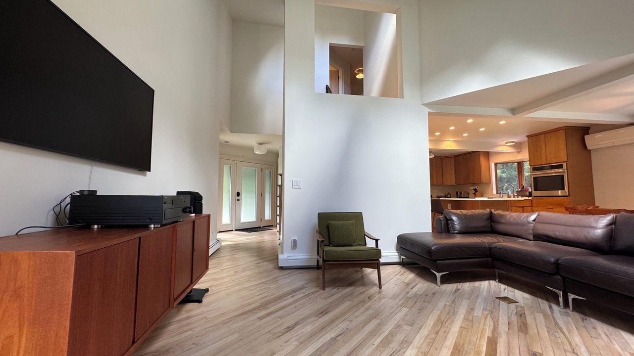 Photo of Livingroom in Jeffersonville