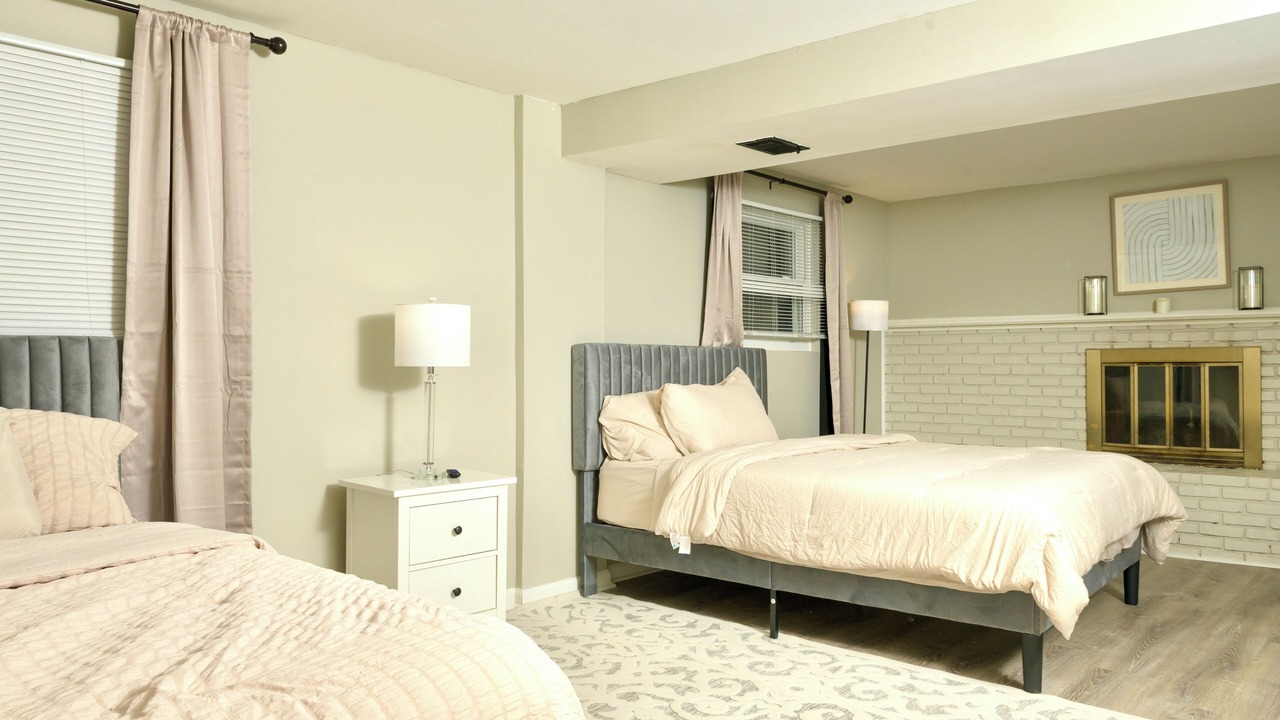 Photo of Bedroom in Summit Station