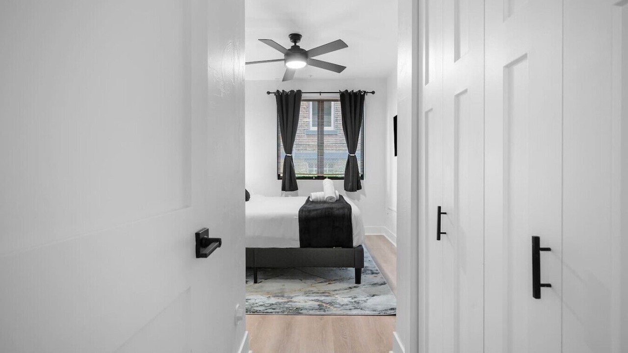 Photo of Bedroom in Shadyside