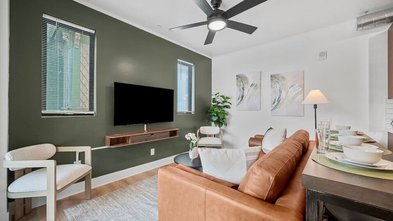Photo of Livingroom in Shadyside
