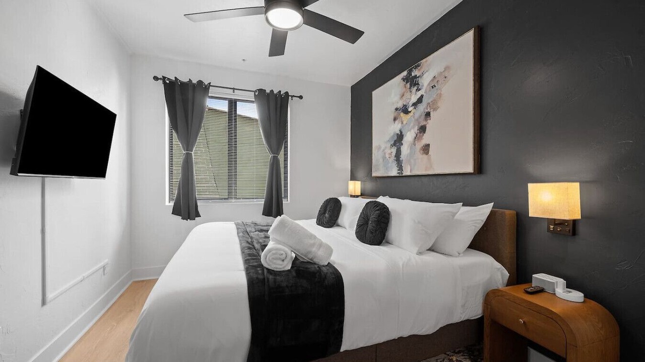 Photo of Bedroom in Shadyside
