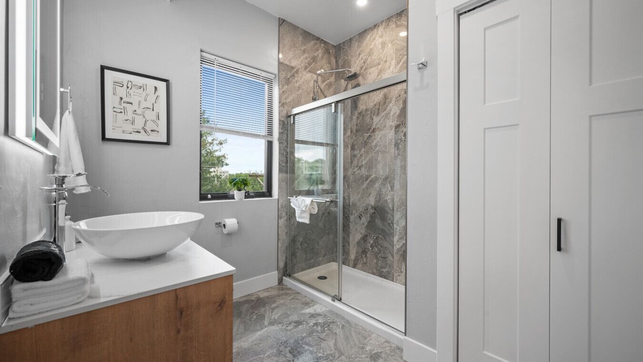 Photo of Bathroom in Shadyside