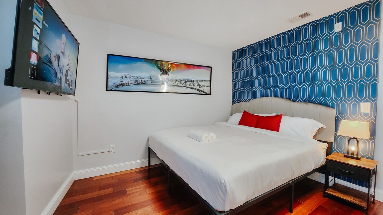 Photo of Bedroom in Center City