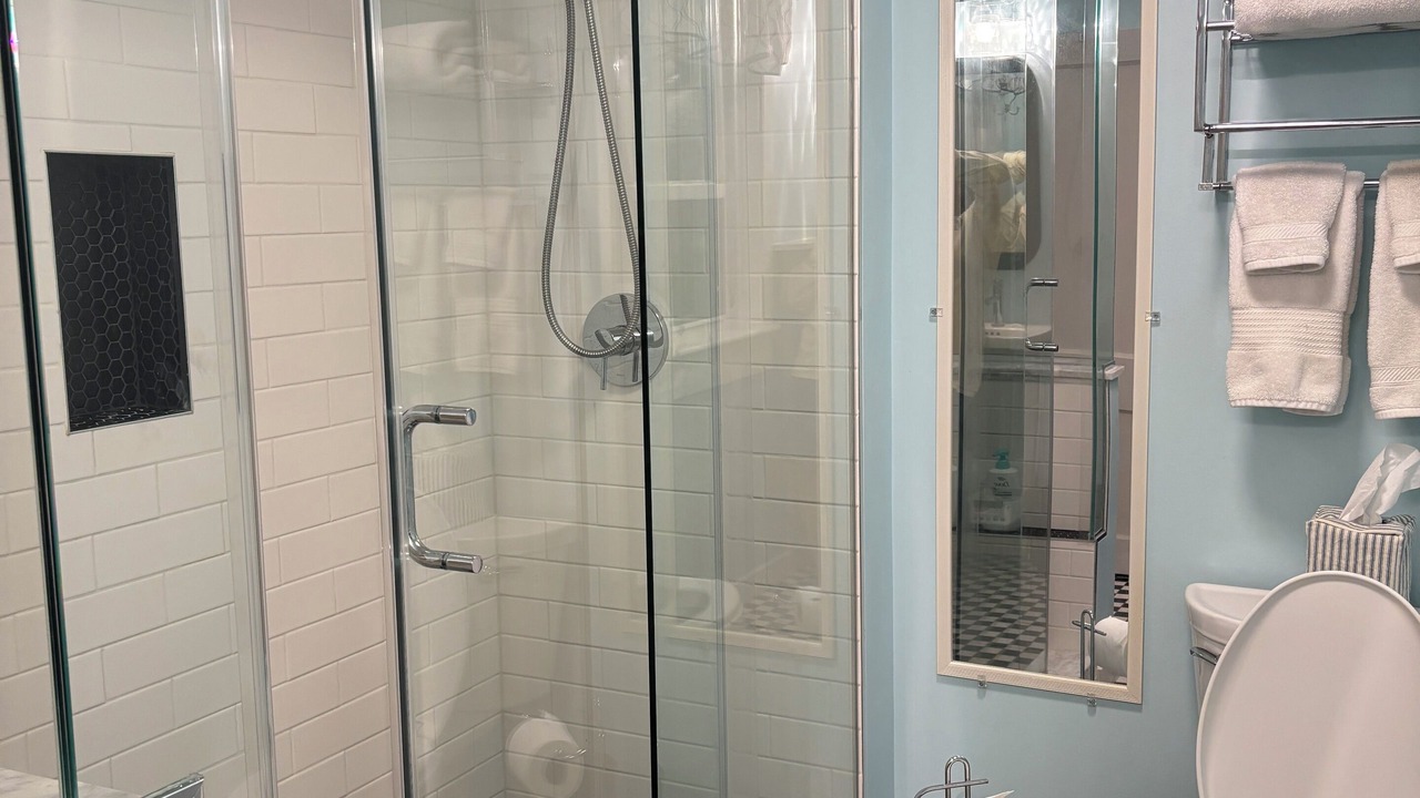 Photo of Bathroom in Lambertville