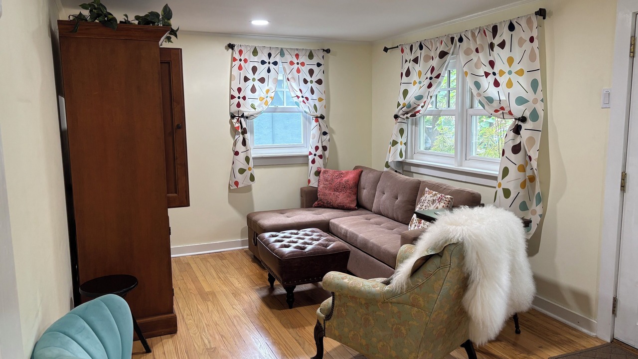 Photo of Livingroom in Lambertville