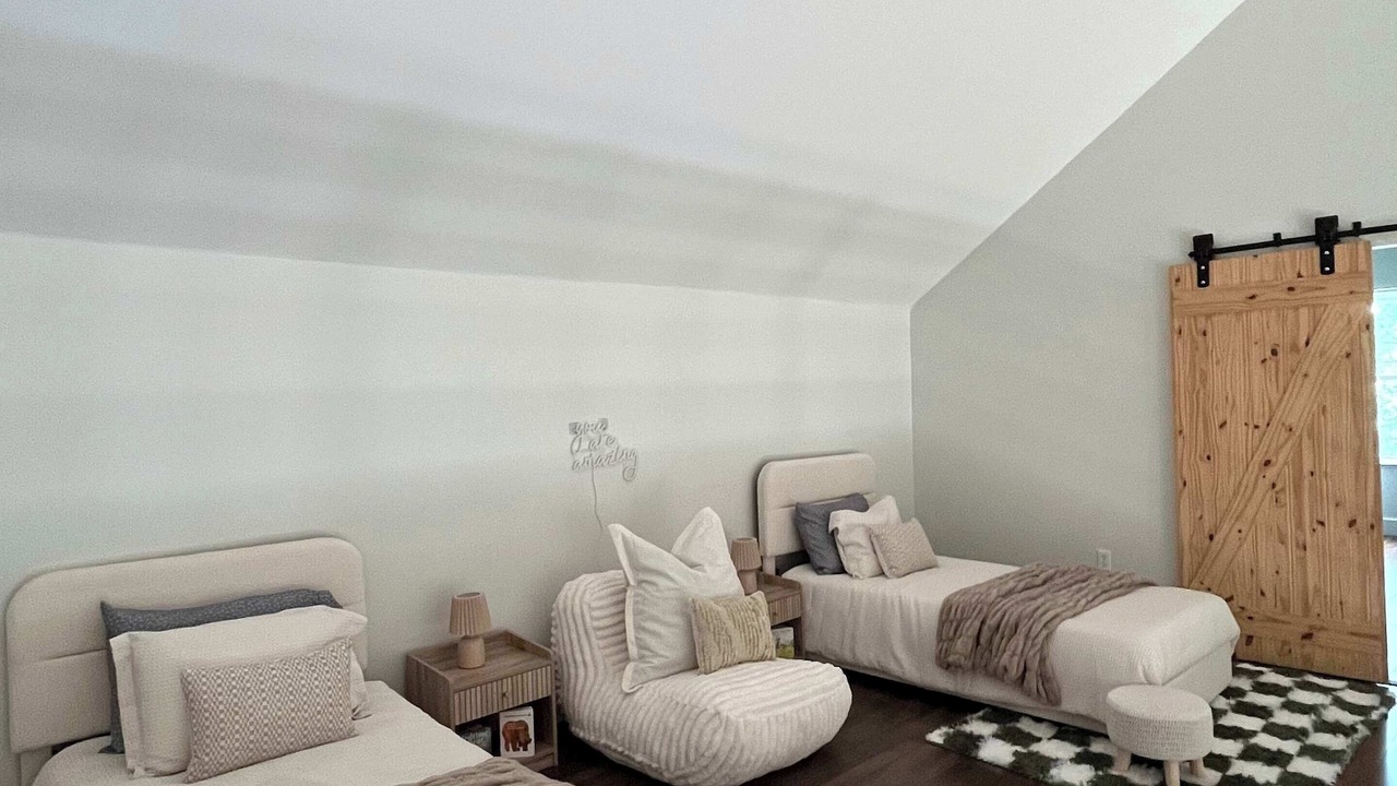 Photo of Bedroom in Logan