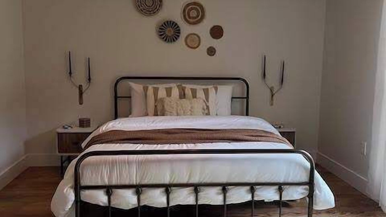 Photo of Bedroom in Logan