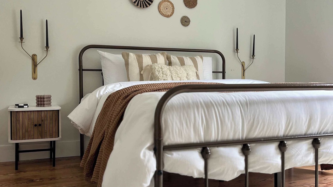 Photo of Bedroom in Logan