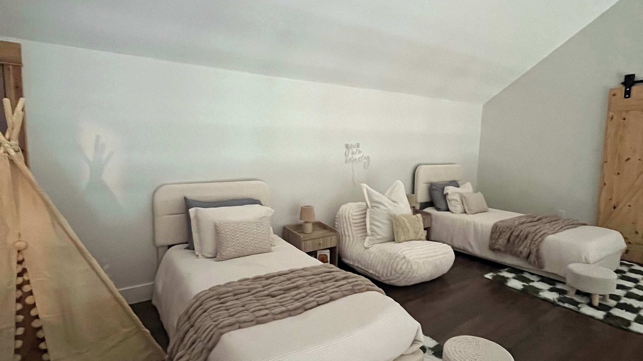 Photo of Bedroom in Logan