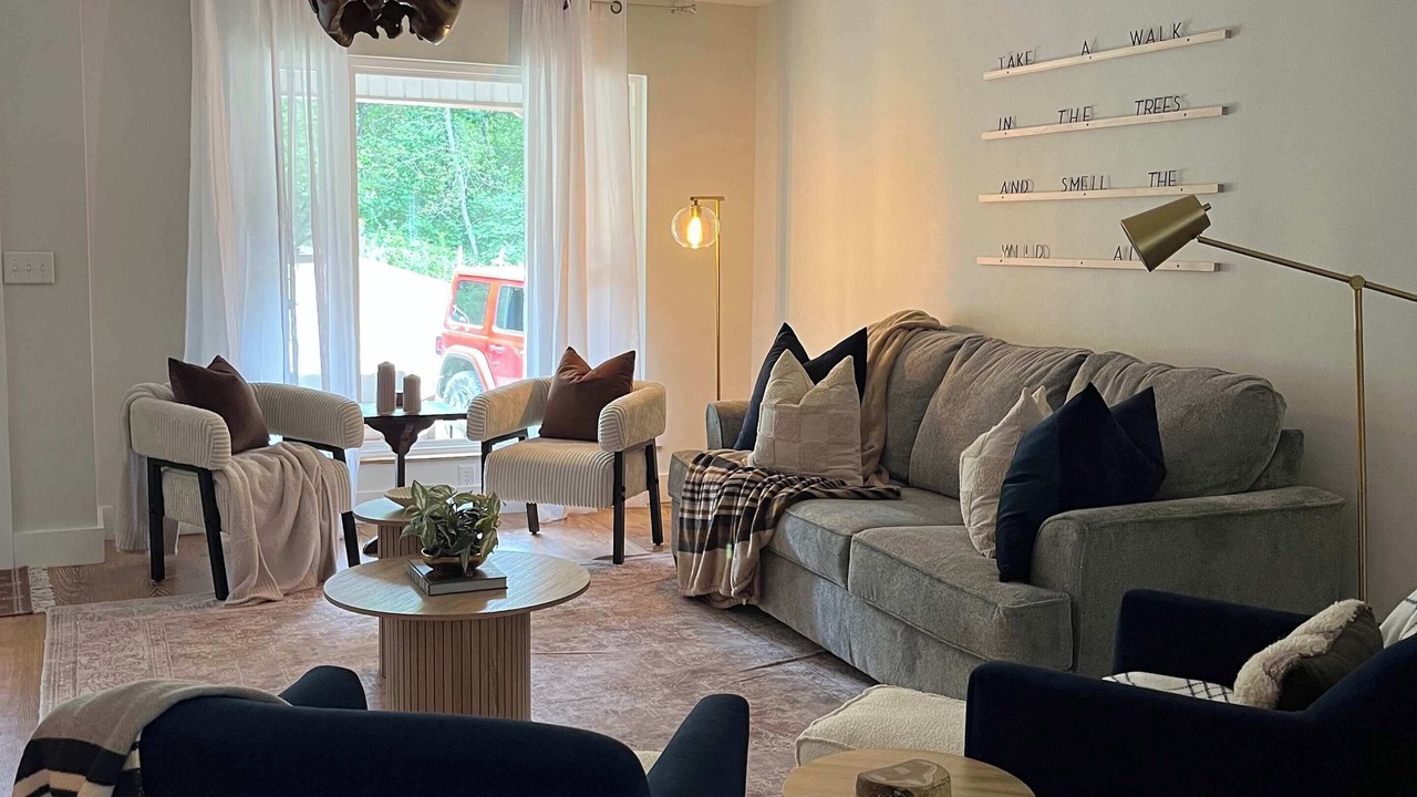 Photo of Livingroom in Logan