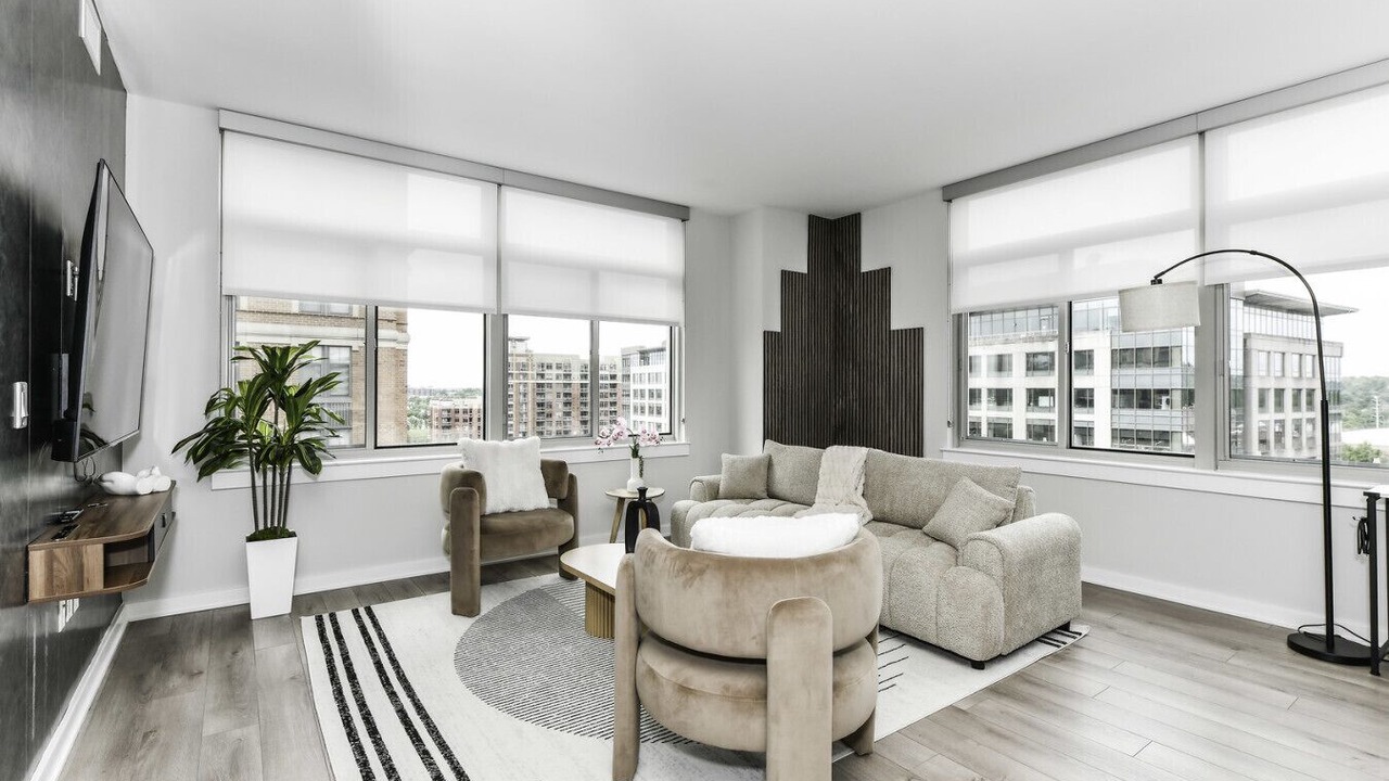 Photo of Bedroom in Crystal City