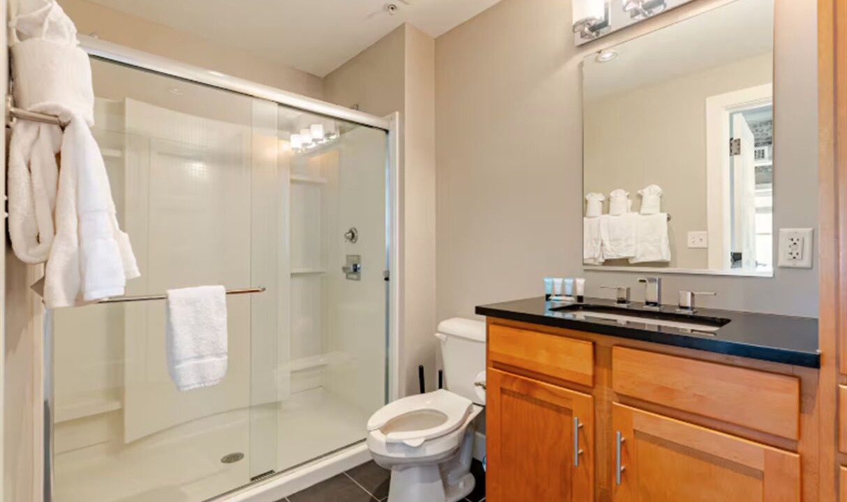 Photo of Bathroom in Wholesale District