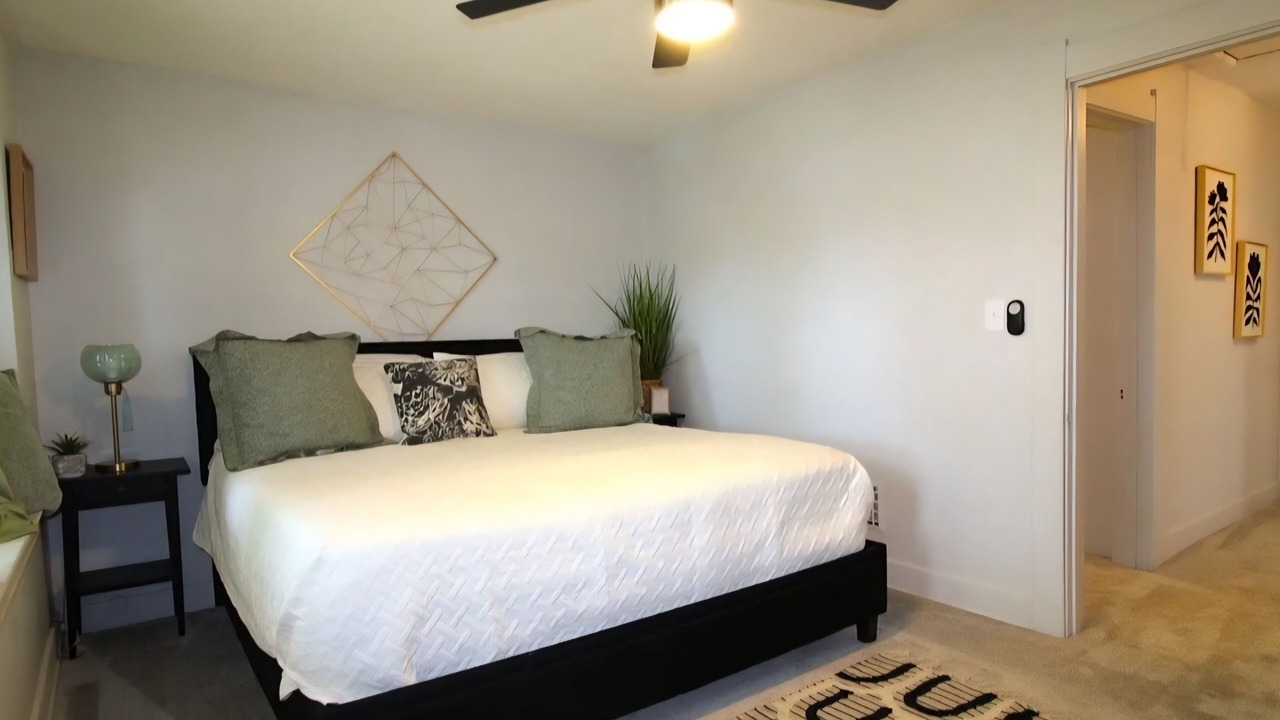 Photo of Bedroom in Toledo